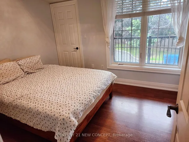 Additional property image - 960 Bloor St Unit 206