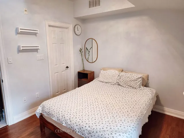 Additional property image - 960 Bloor St Unit 206