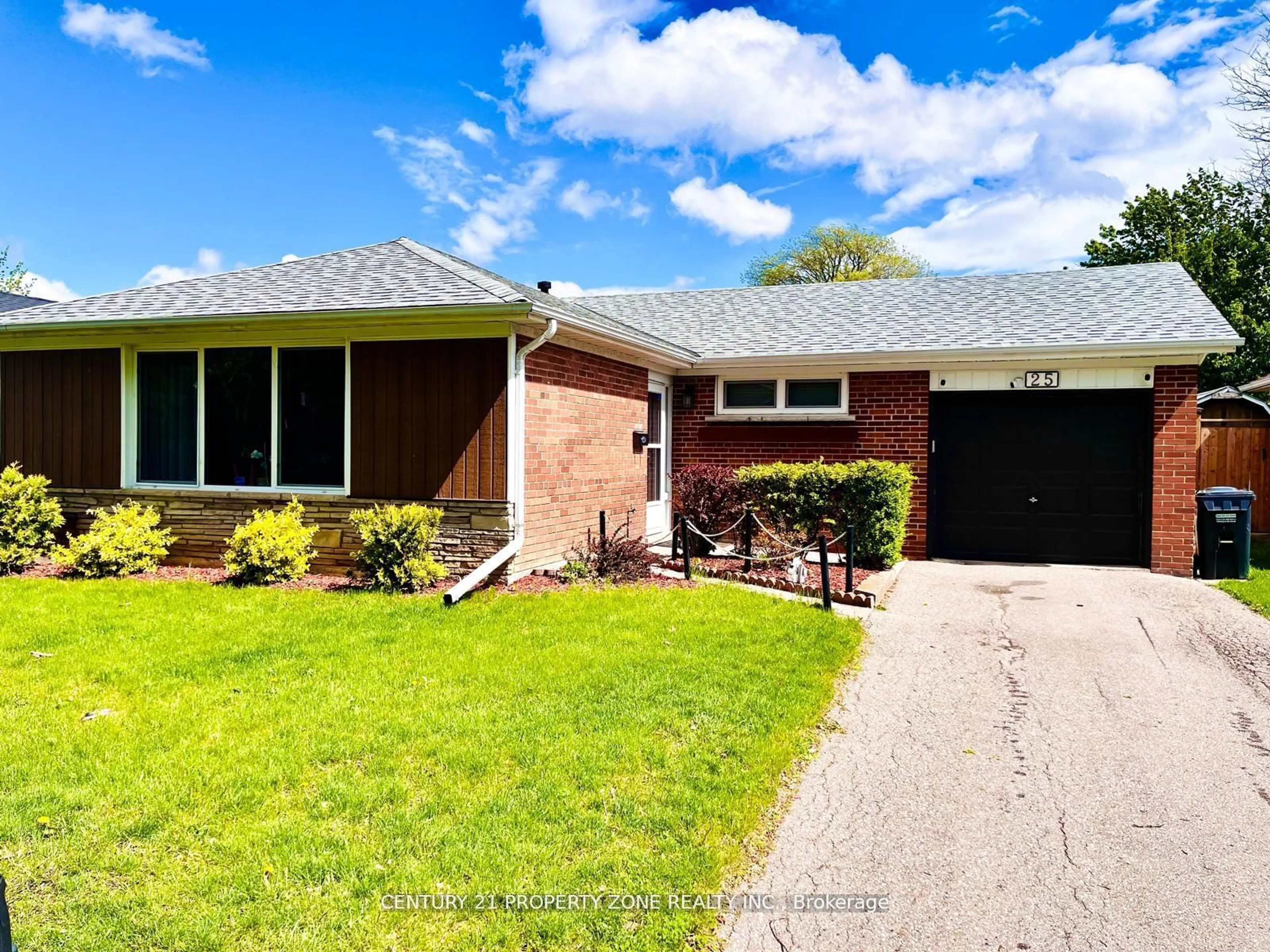 Frontside or backside of a home, cottage for 25 Burgy Ave, Brampton Ontario L6X 2G7