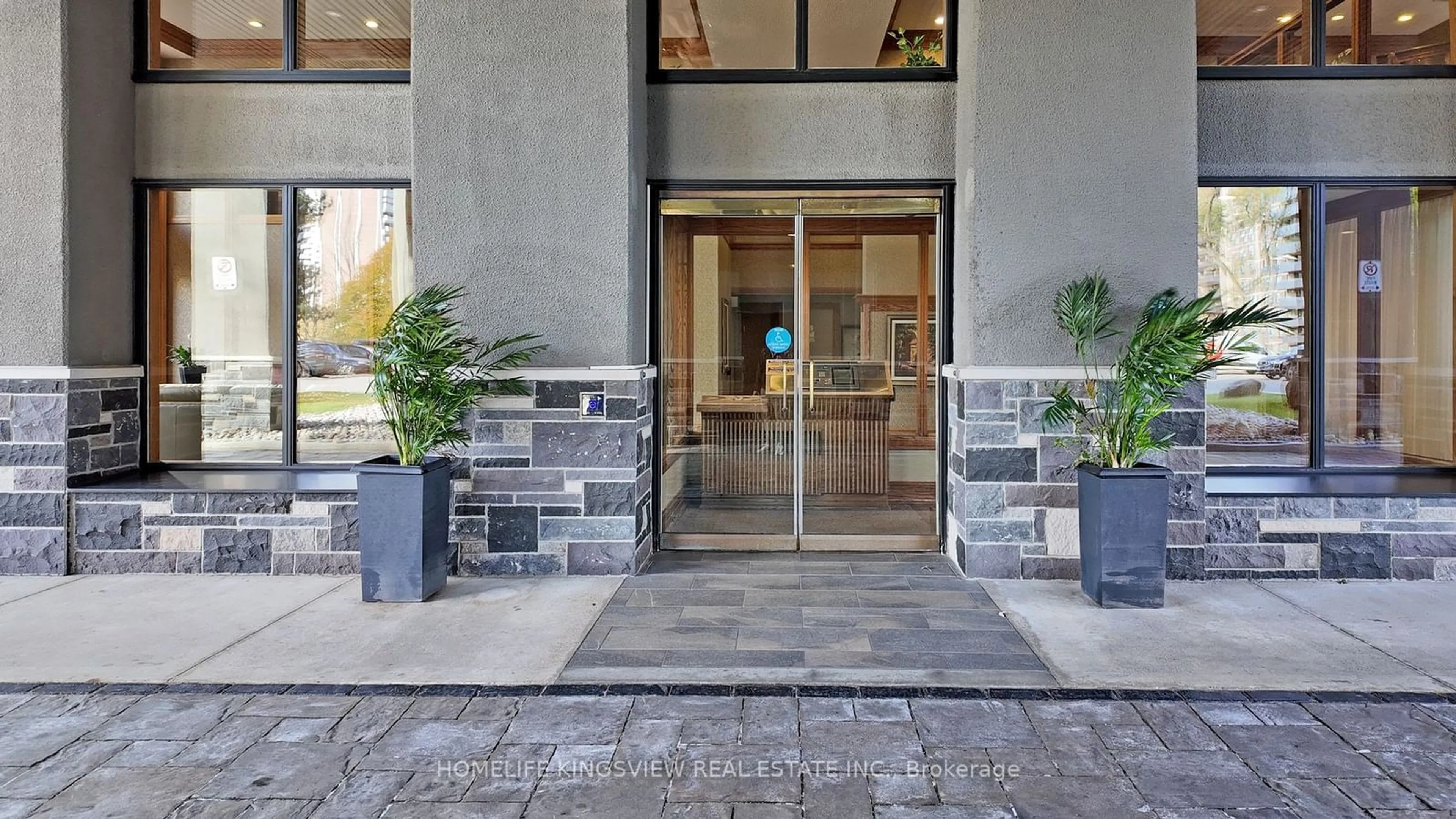 Indoor lobby, ceramic floors for 40 Richview Rd #1607, Toronto Ontario M9A 5C1