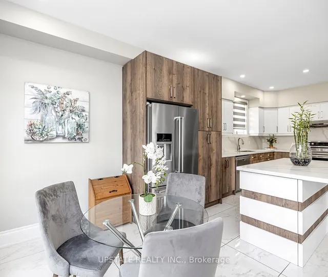 Additional property image - 8047 Financial Dr