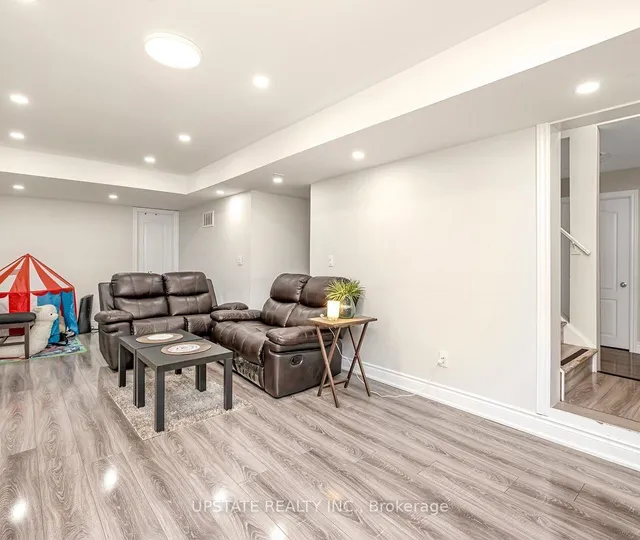 Additional property image - 8047 Financial Dr