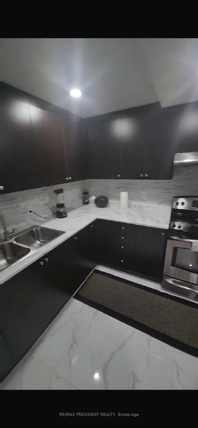 Additional property image - 16 Litchfield Crt Unit 115