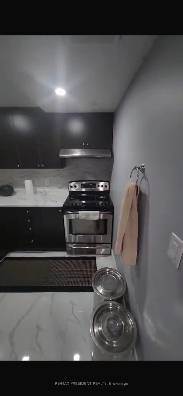 Additional property image - 16 Litchfield Crt Unit 115