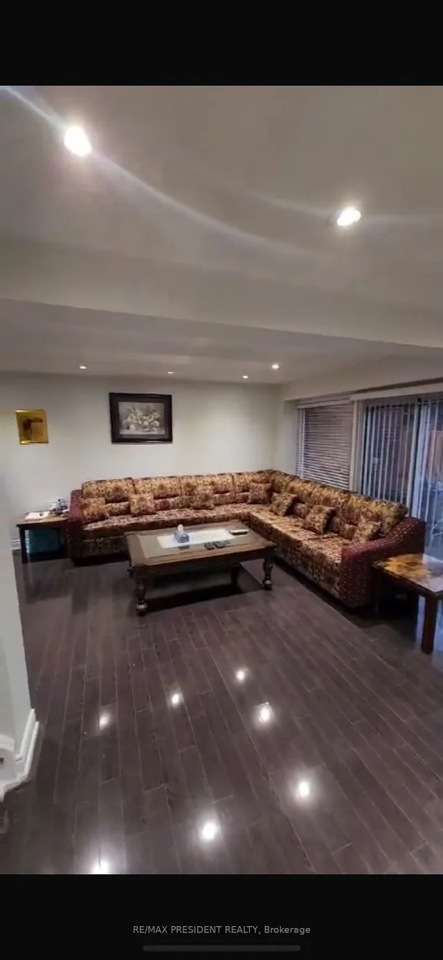 Additional property image - 16 Litchfield Crt Unit 115