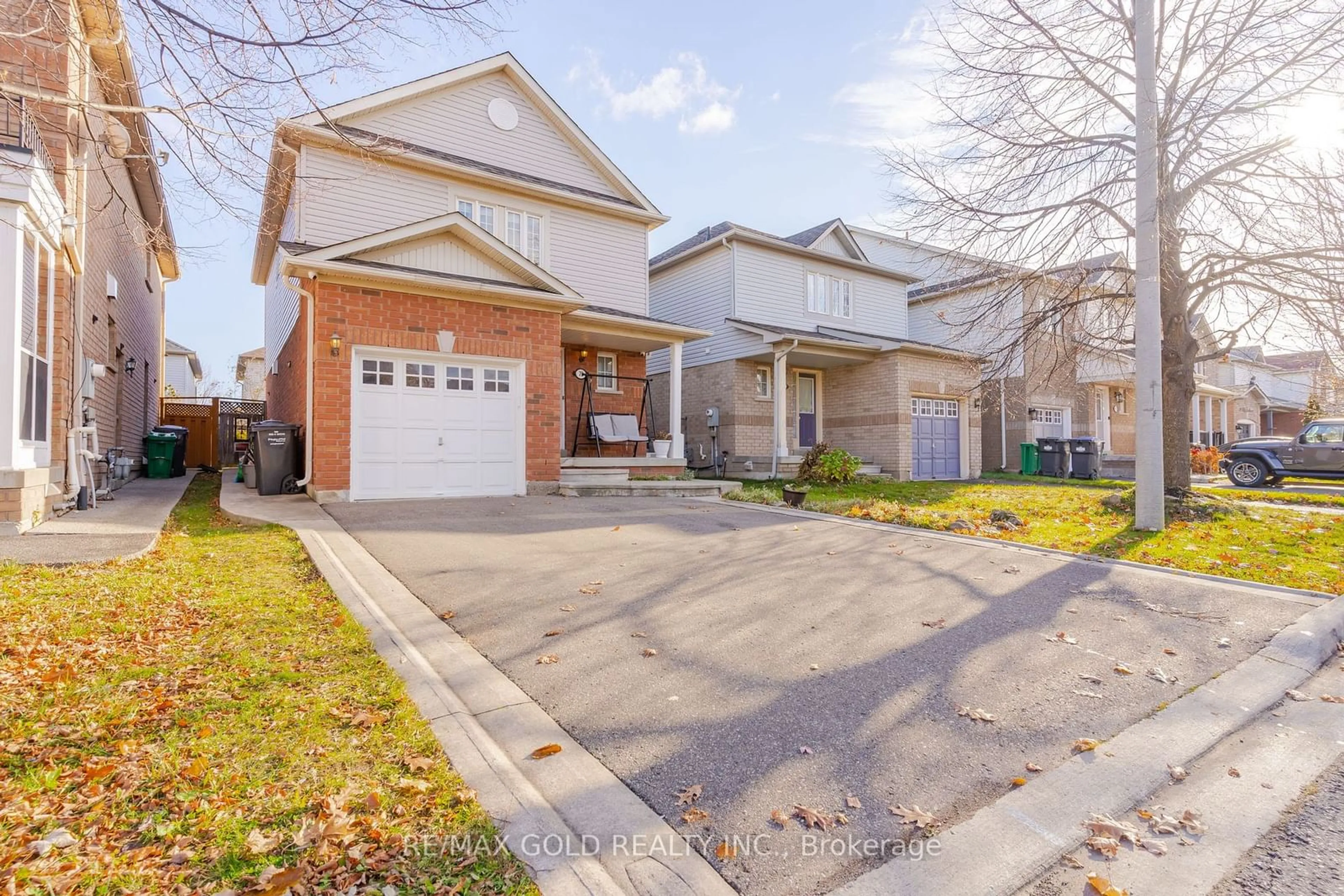 Frontside or backside of a home, the street view for 79 Ridgemore Cres, Brampton Ontario L7A 2L5