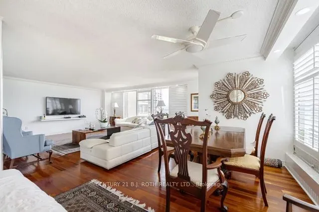 Additional property image - 2045 Lake Shore Blvd Unit 806