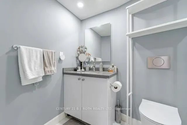 Additional property image - 2045 Lake Shore Blvd Unit 806
