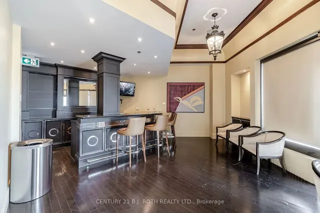 Additional property image - 2045 Lake Shore Blvd Unit 806