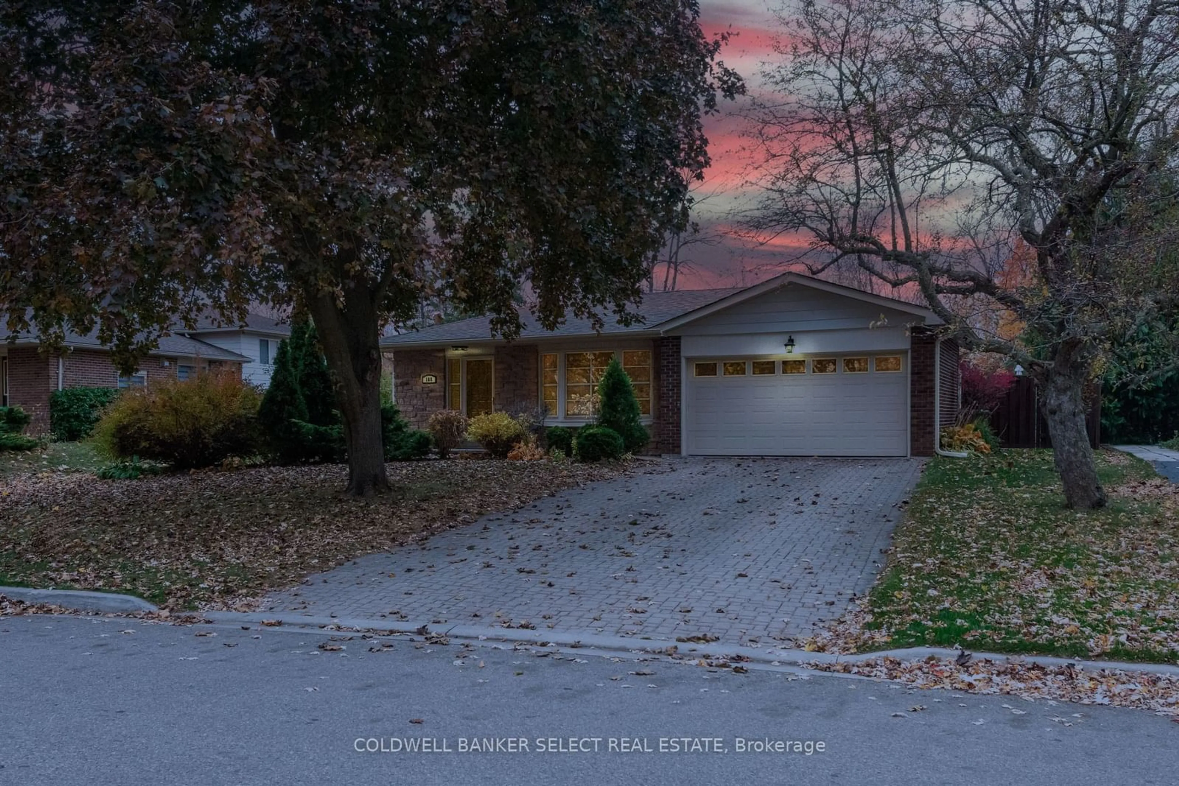 Frontside or backside of a home, the street view for 188 Bell Air Dr, Caledon Ontario L7E 1Z8