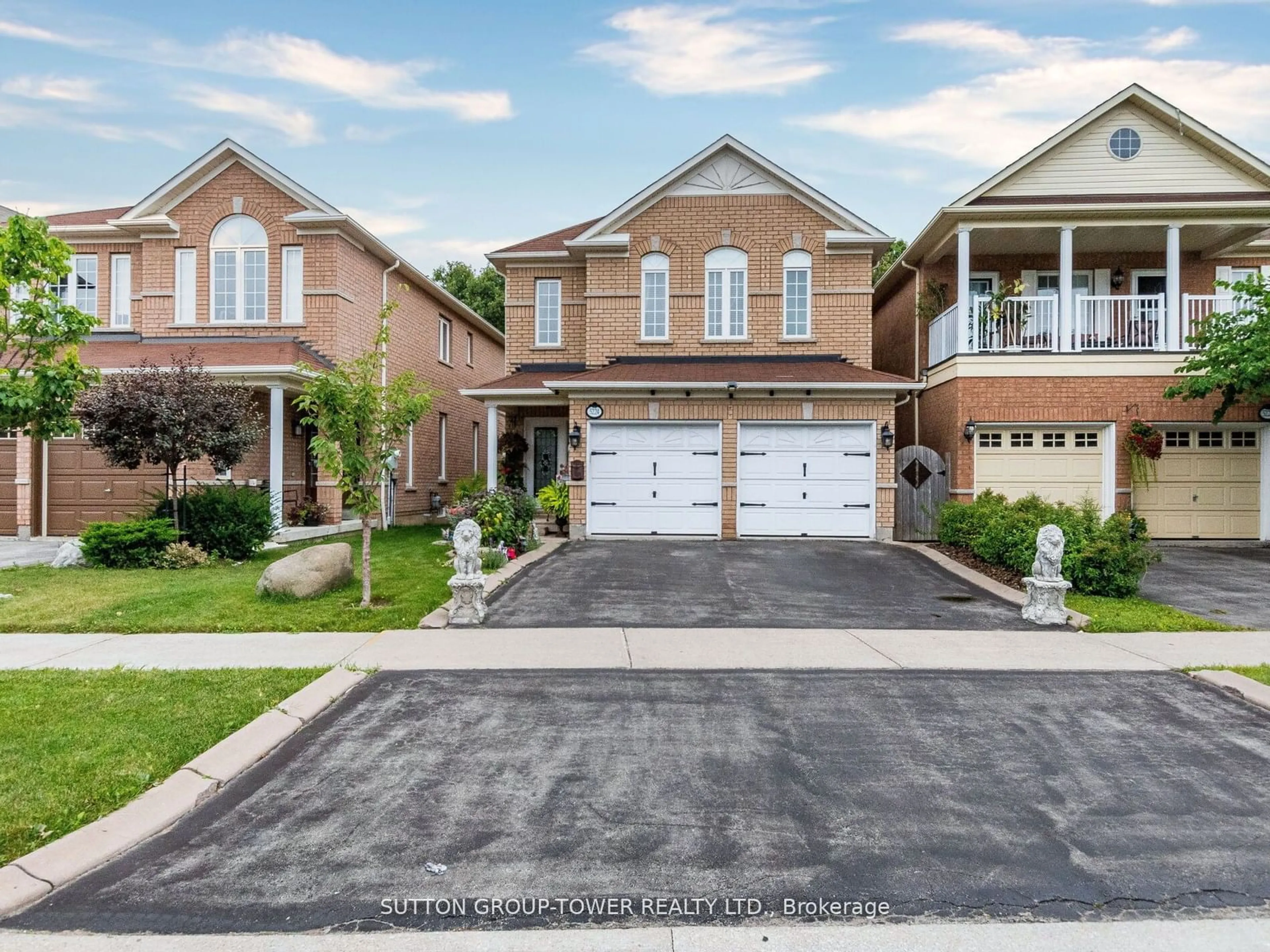 Home with brick exterior material for 5224 Churchill Meadows Blvd, Mississauga Ontario L5M 8C1