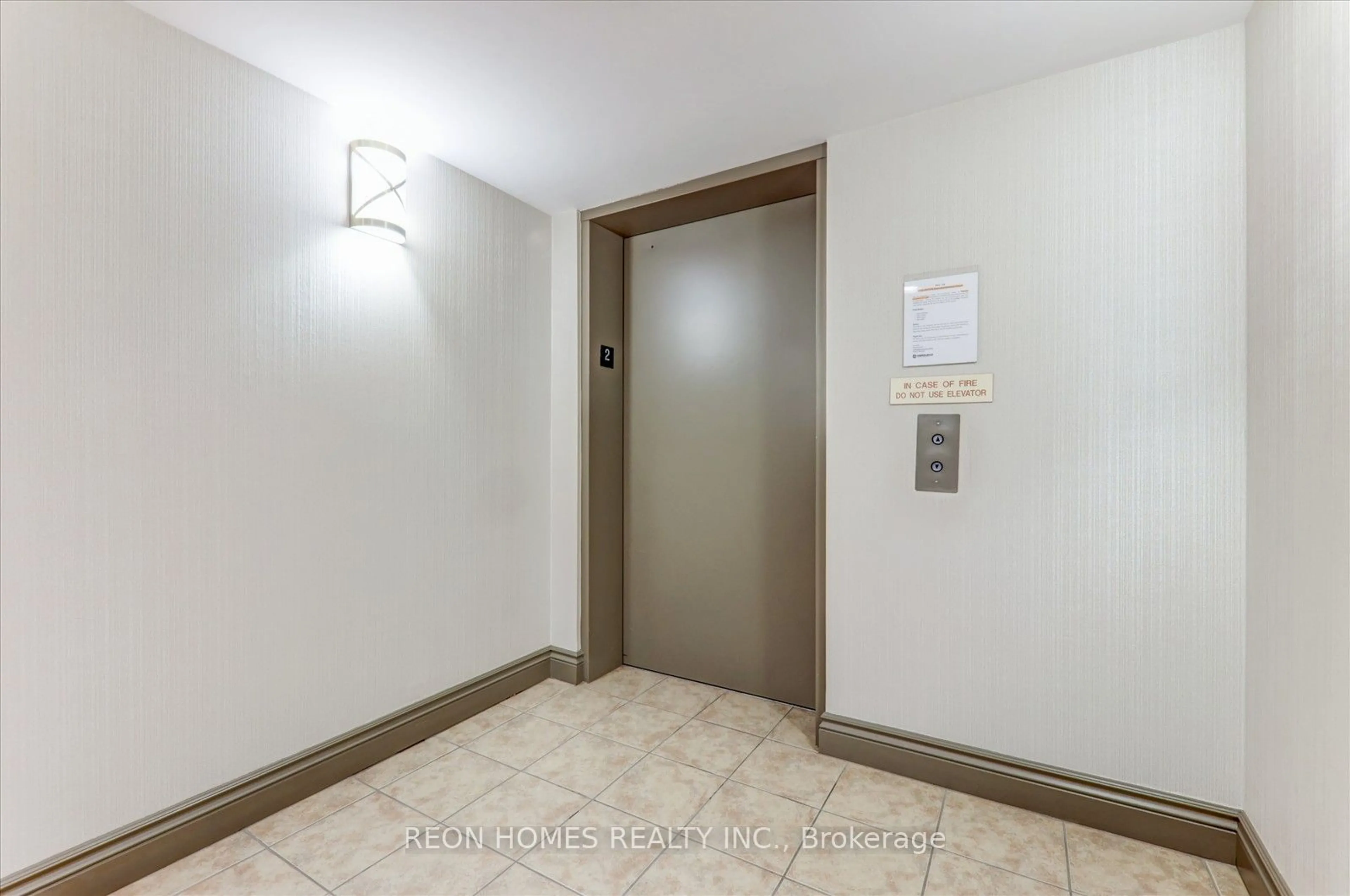 Indoor foyer, not visible floor for 25 Via Rosedale #201, Brampton Ontario L6R 3J8