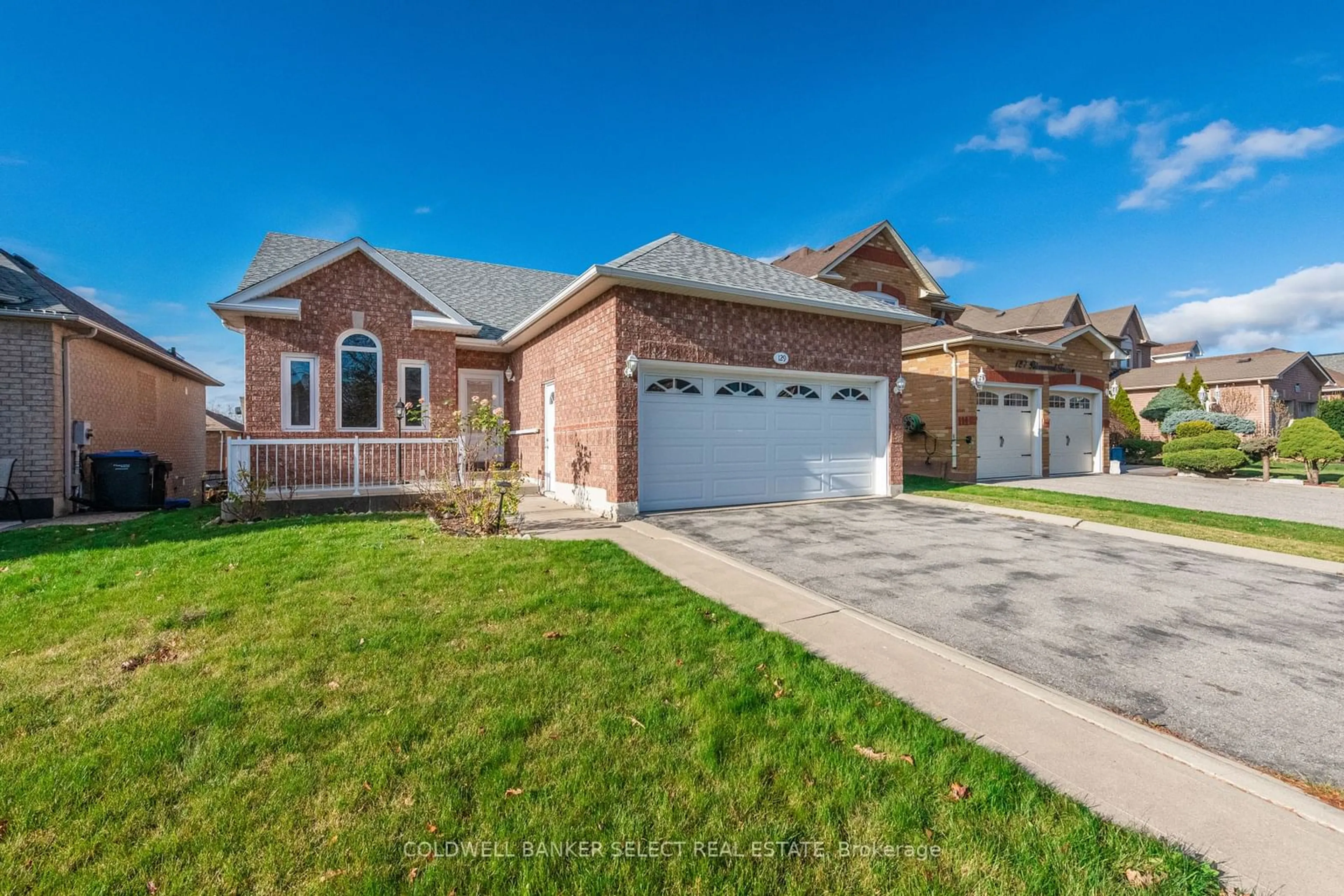 Frontside or backside of a home, the street view for 129 Riverwood Terr, Caledon Ontario L7E 1S5