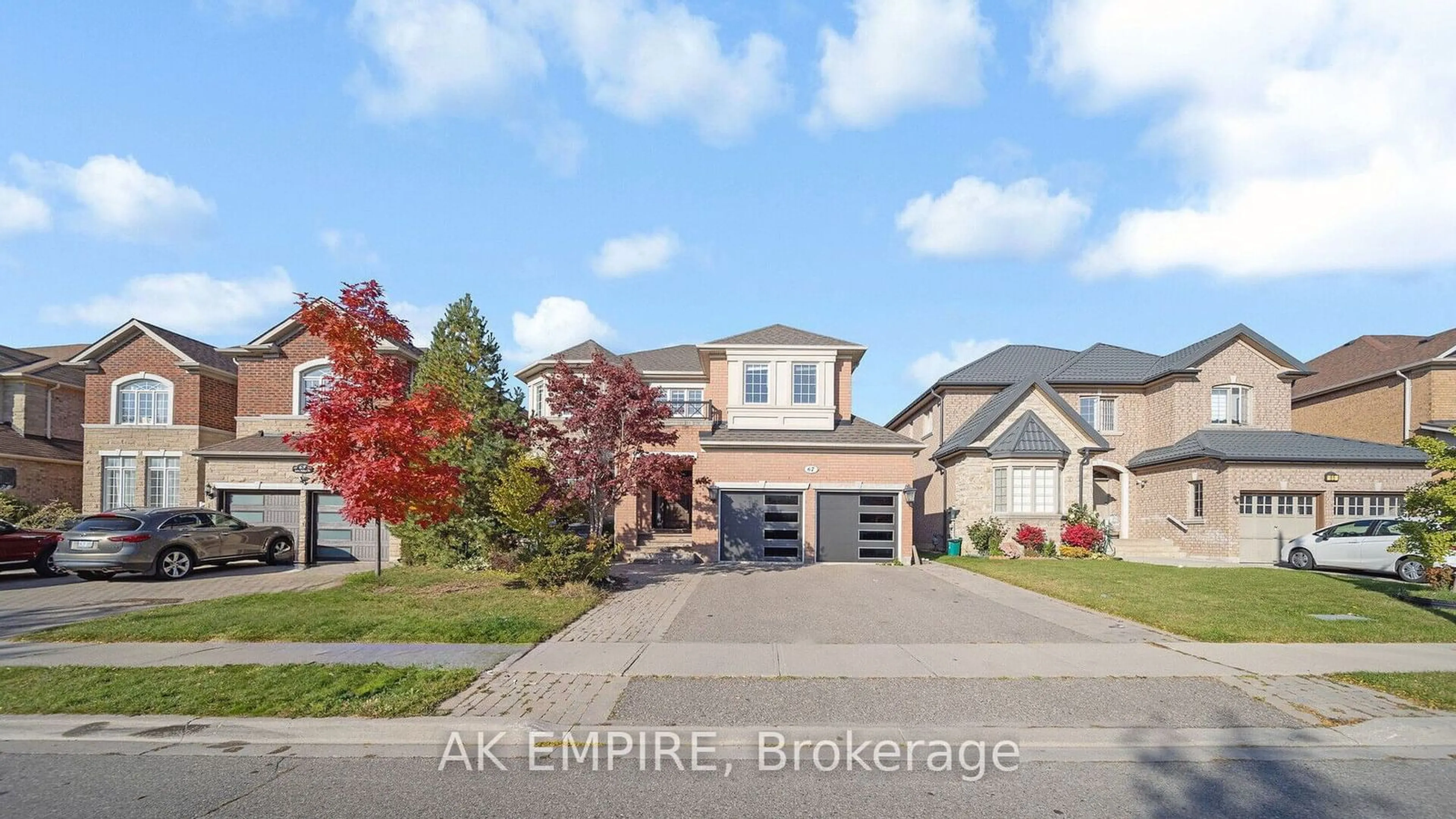 Frontside or backside of a home, the street view for 67 Saint Hubert Dr, Brampton Ontario L6P 1Y5