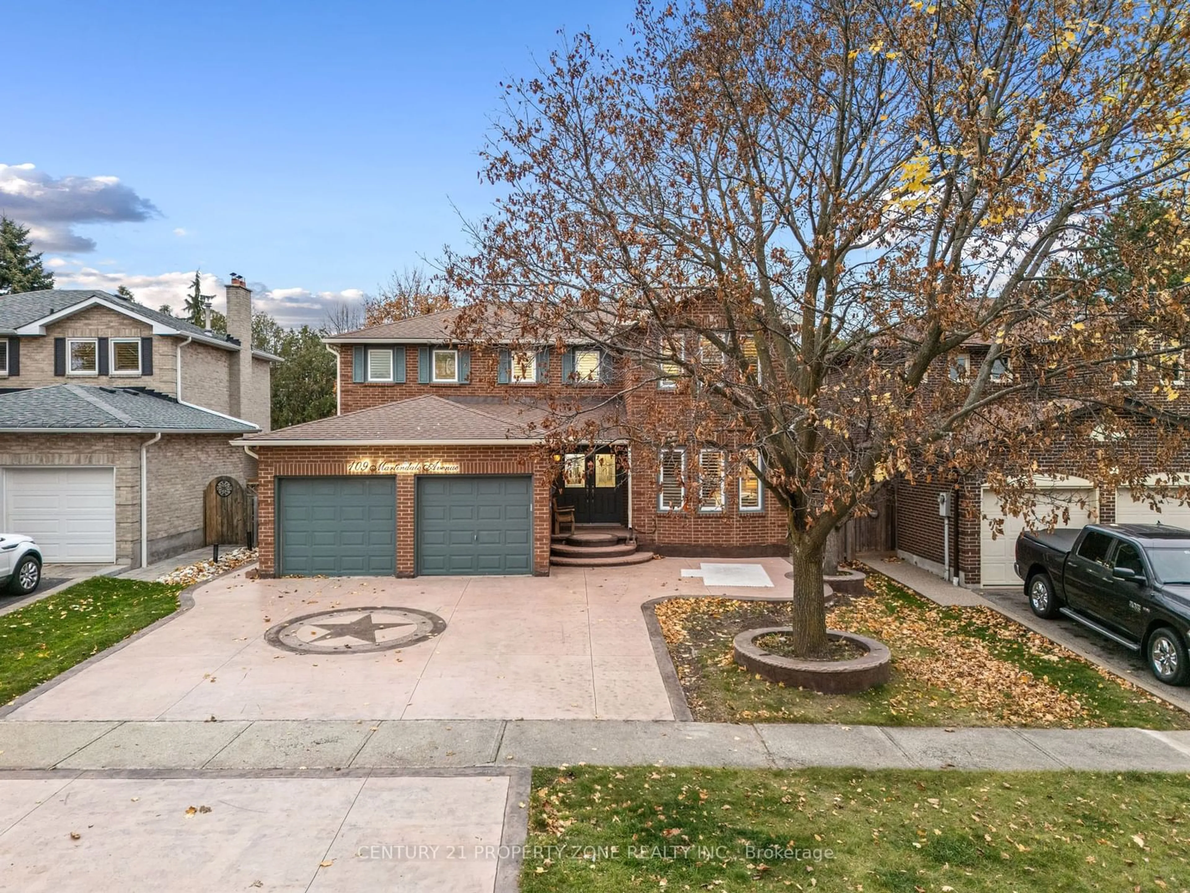 Frontside or backside of a home, the street view for 109 Martindale Ave, Oakville Ontario L6H 4G8