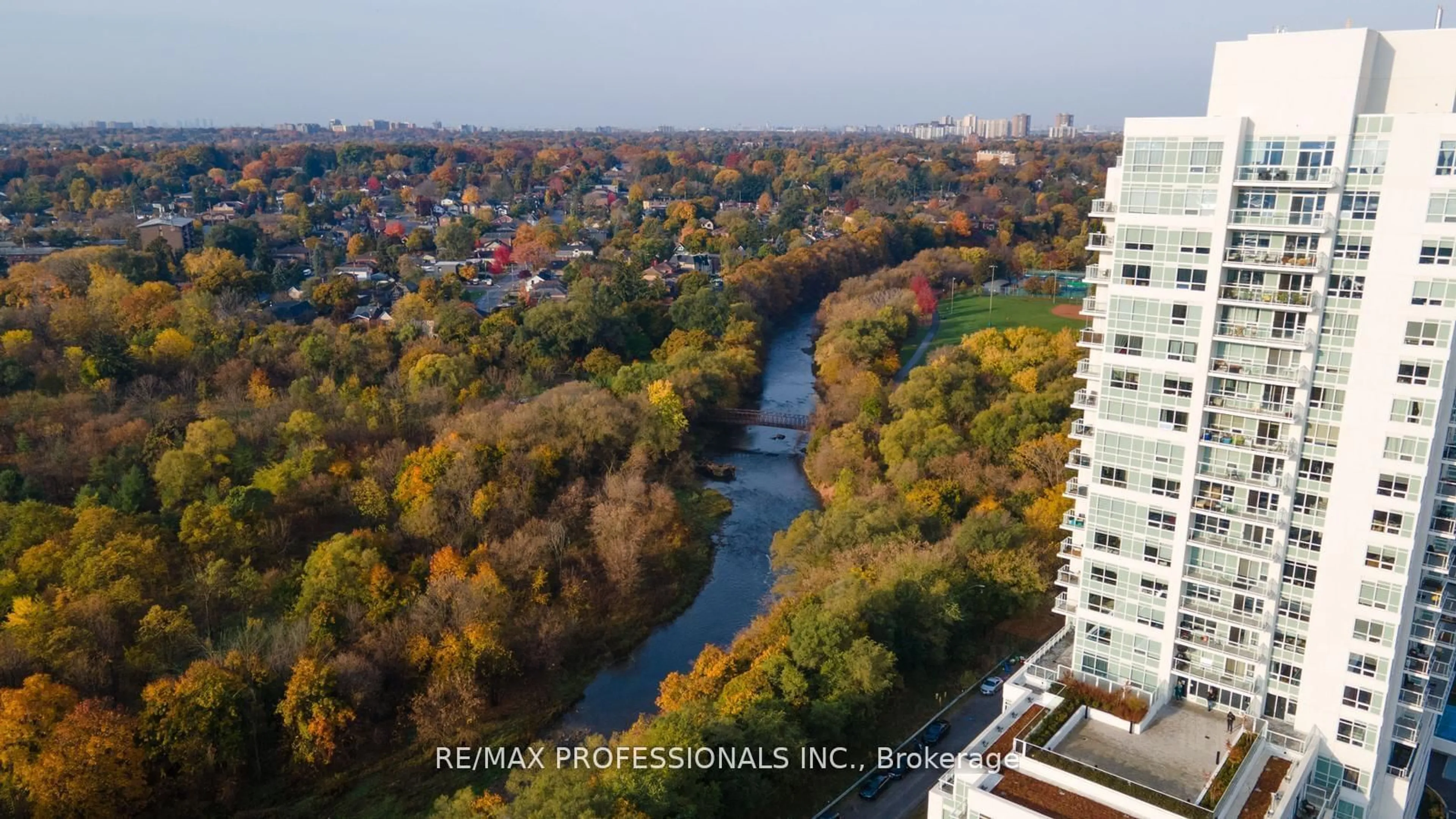 A pic from exterior of the house or condo, the view of lake or river for 10 Wilby Cres #1603, Toronto Ontario M9N 0B6