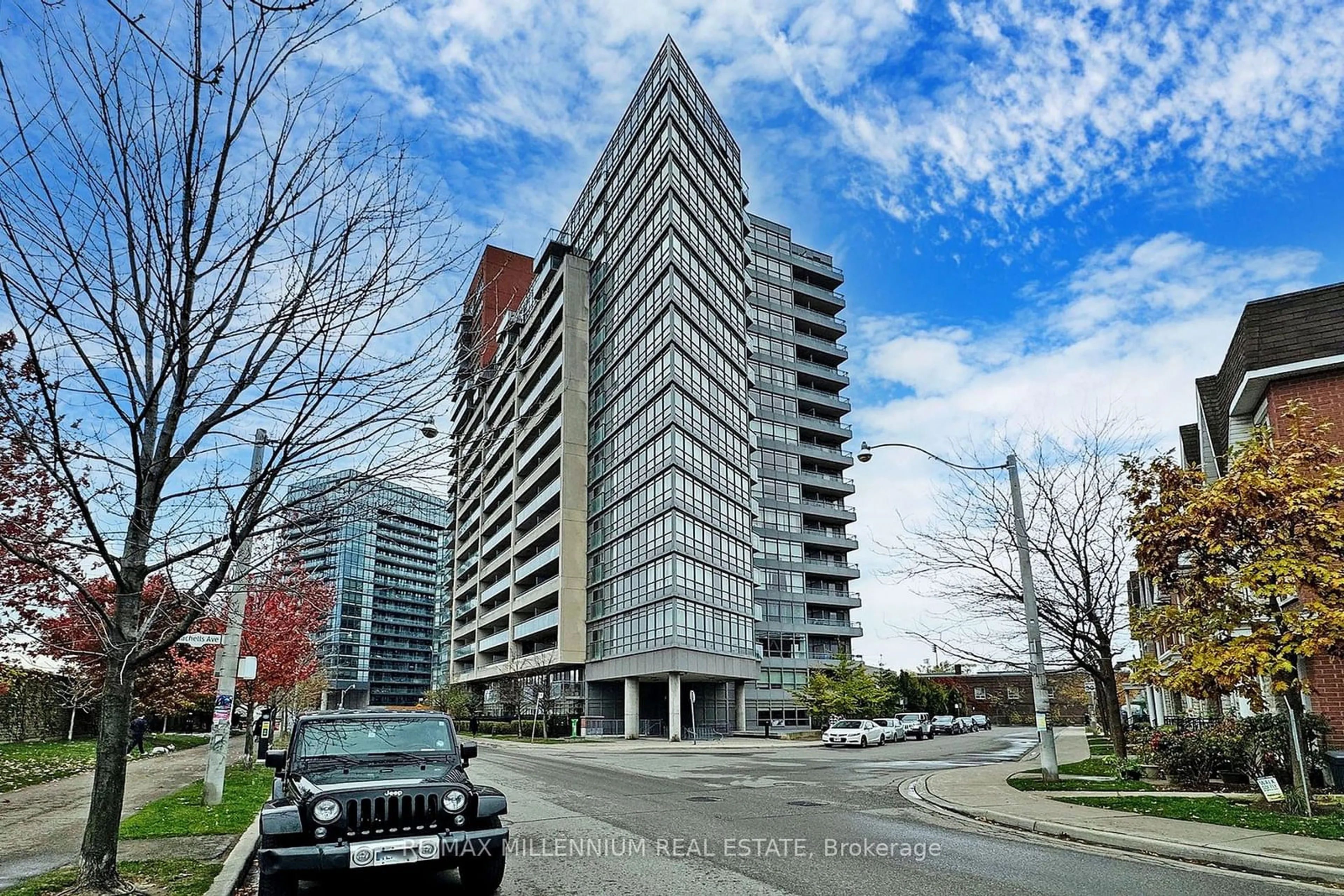 A pic from exterior of the house or condo, the front or back of building for 38 Joe Shuster Way #928, Toronto Ontario M6K 0A5