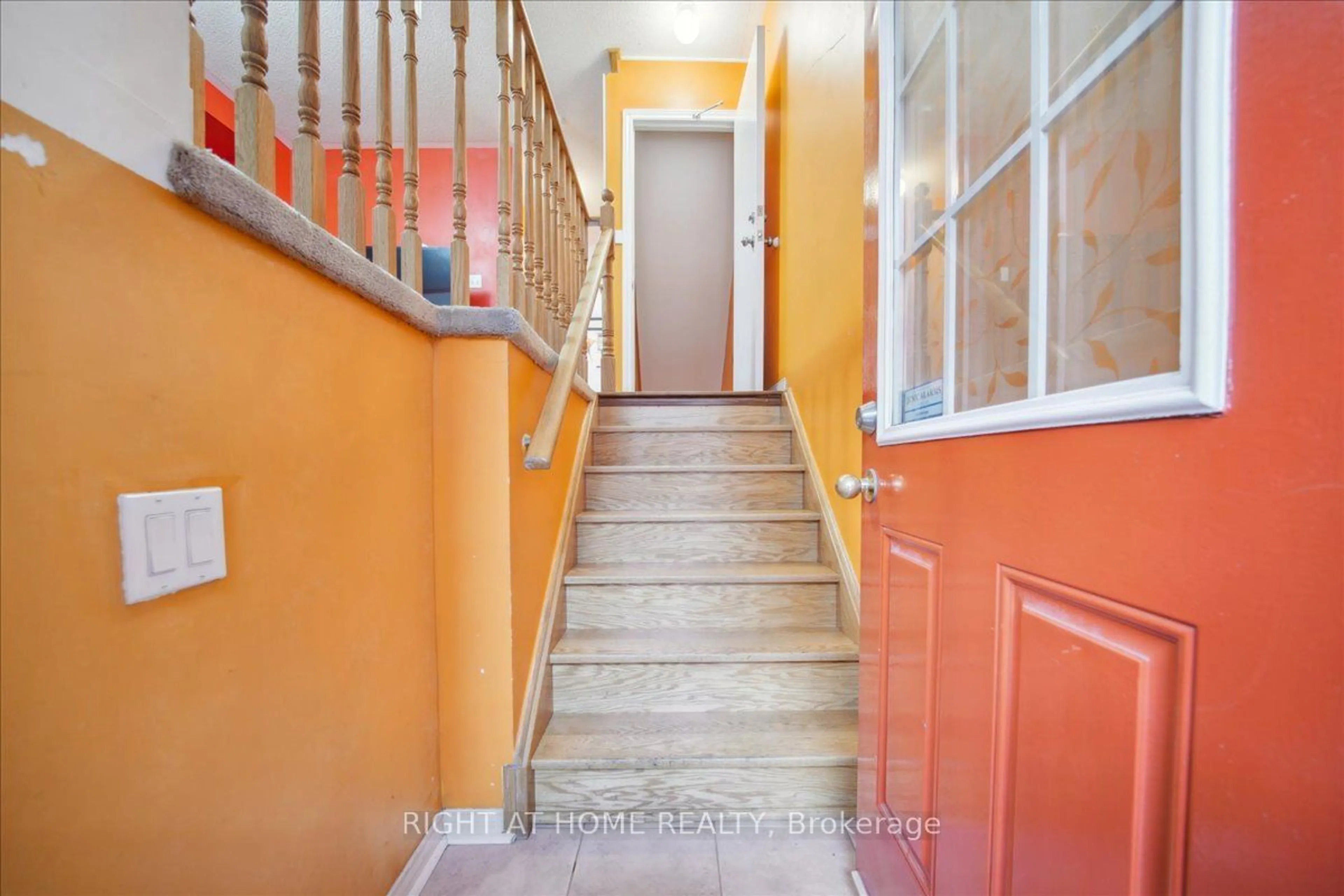 Indoor foyer, wood floors for 163 Torbarrie Rd, Toronto Ontario M3L 1G8