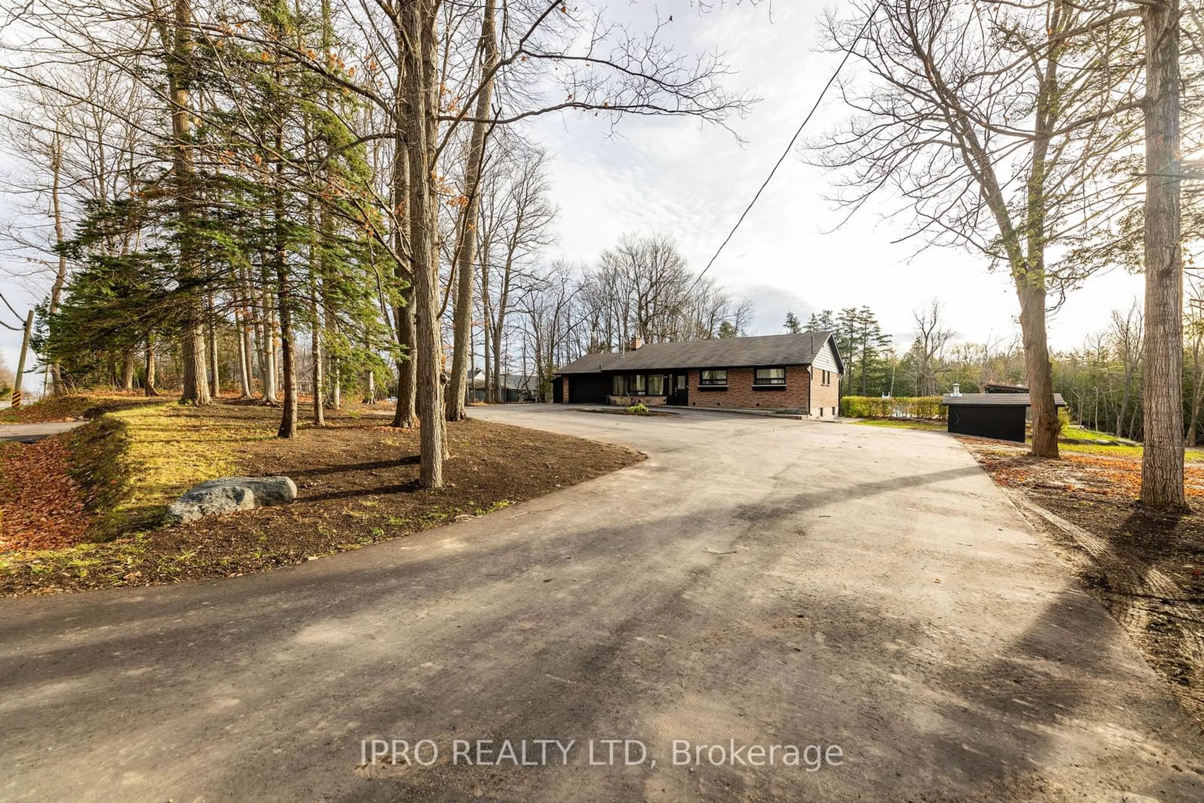 Frontside or backside of a home, cottage for 1281 Olde Base Line Rd, Caledon Ontario L7C 0K5