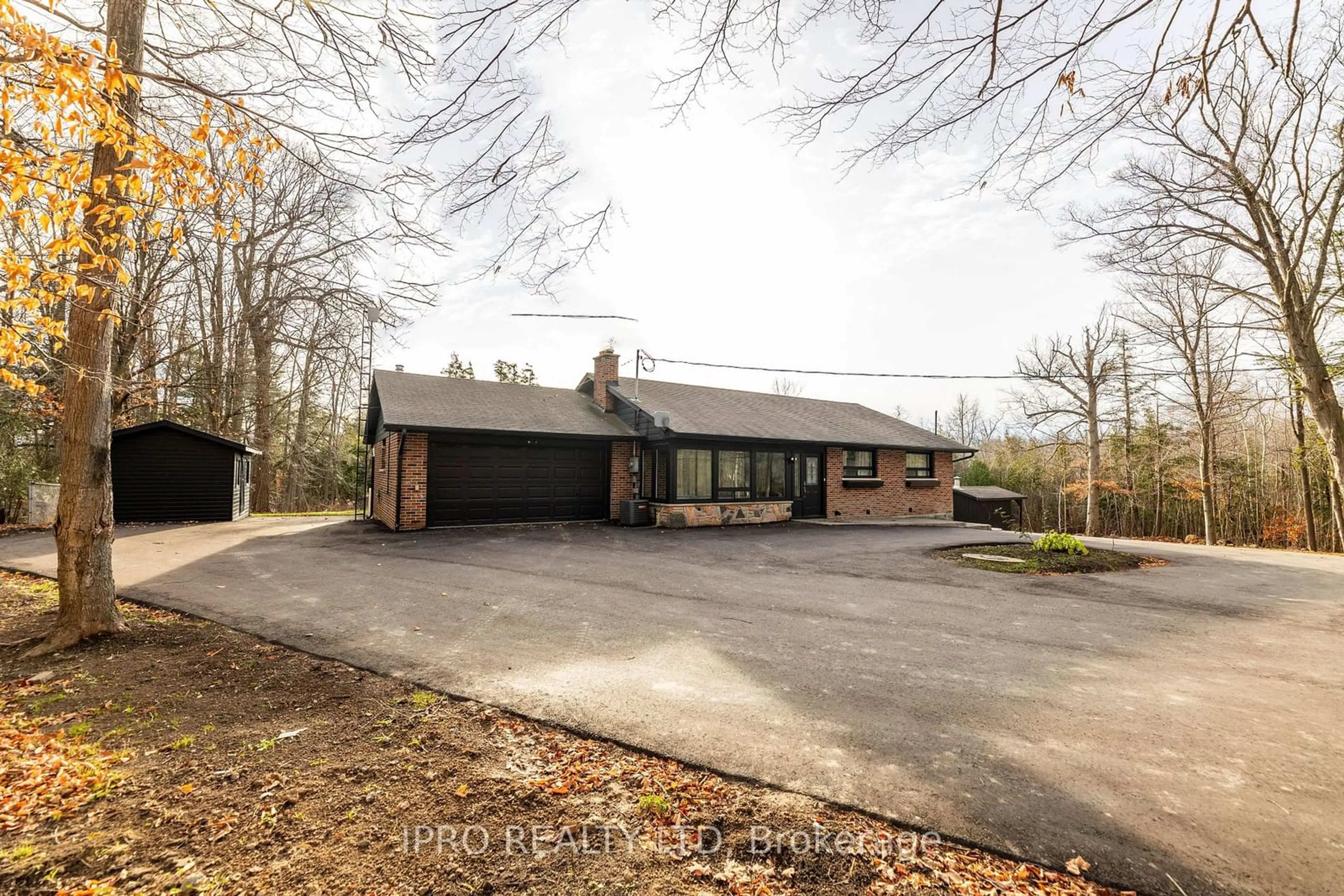 Frontside or backside of a home, cottage for 1281 Olde Base Line Rd, Caledon Ontario L7C 0K5