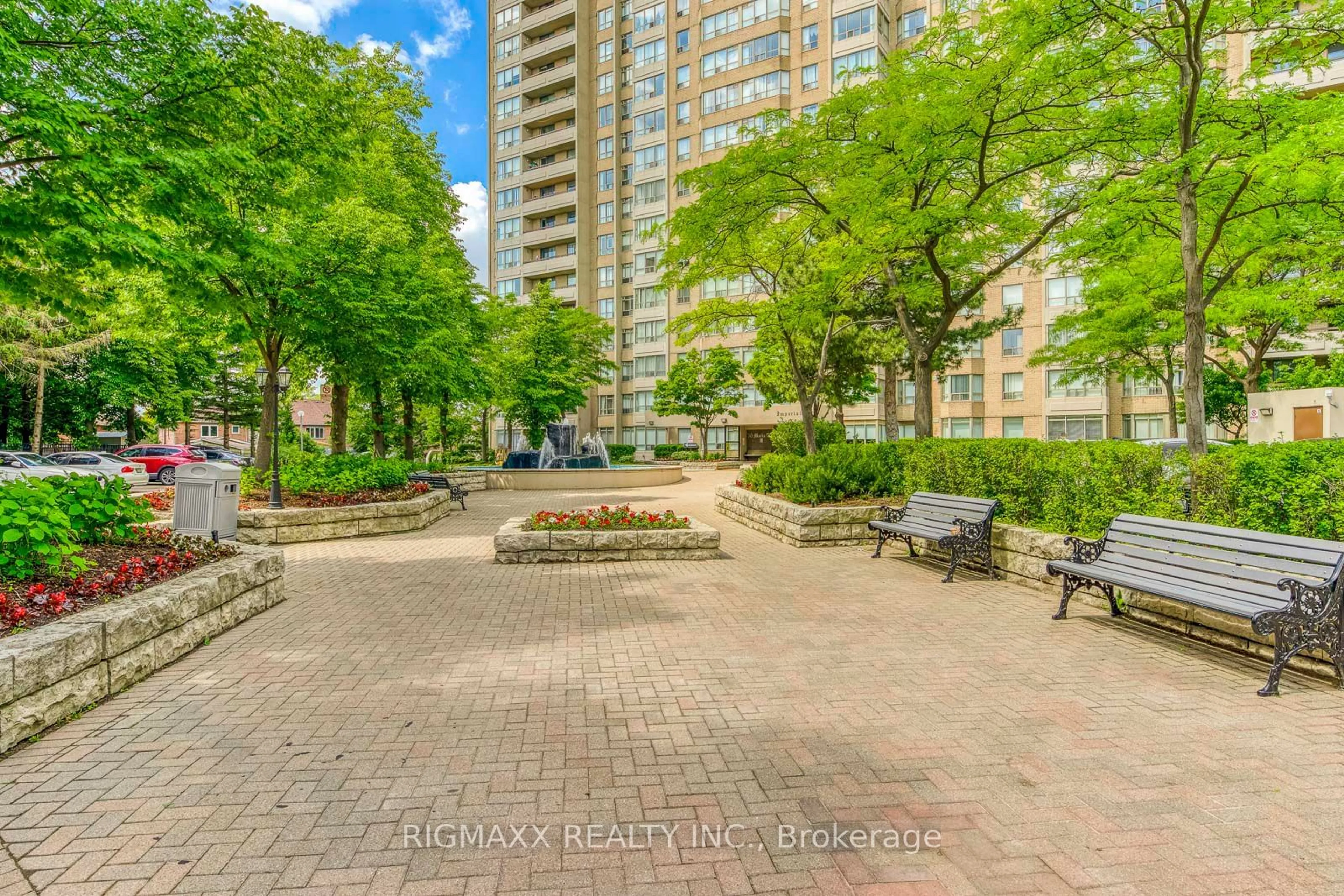 Patio, the street view for 30 Malta Ave #1604, Brampton Ontario L6Y 4S5