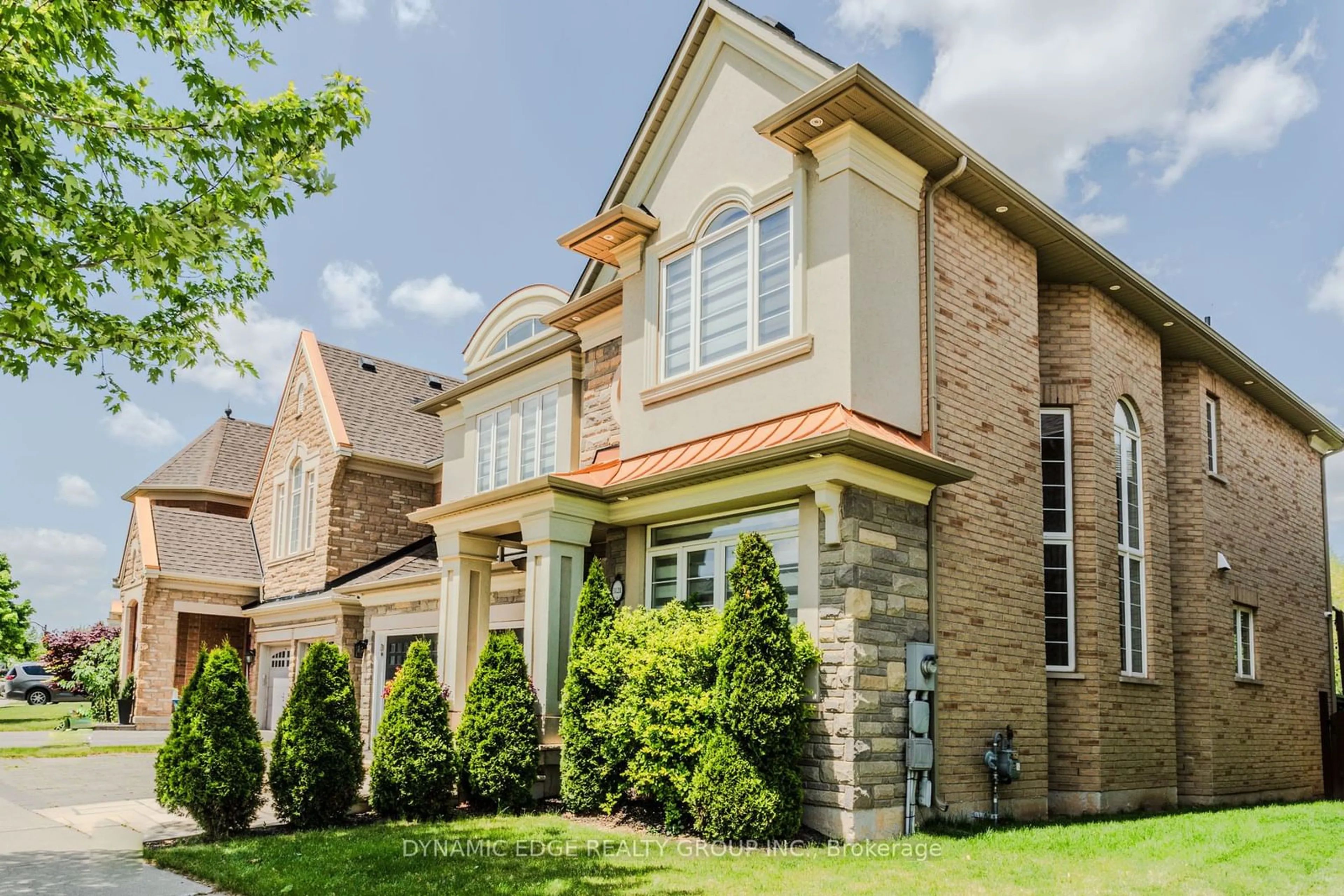 Home with brick exterior material for 3121 Trailside Dr, Oakville Ontario L6M 0P6