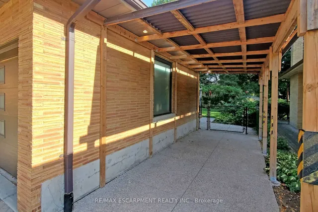 Additional property image - 697 George St