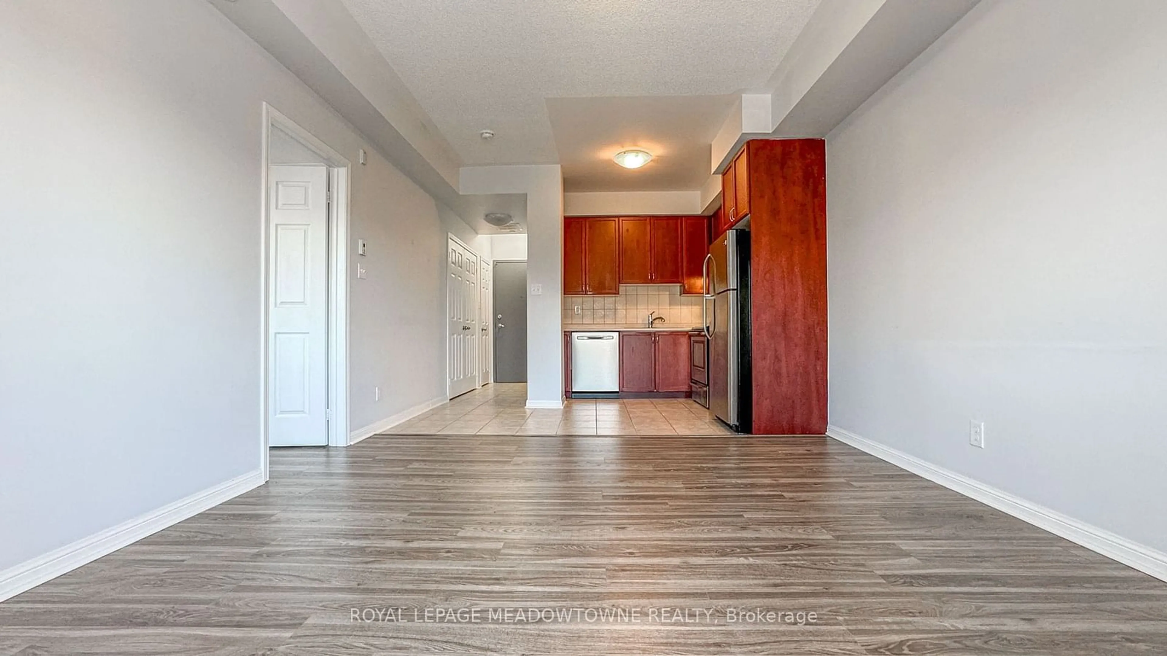 Standard kitchen, wood floors for 5705 Long Valley Rd #309, Mississauga Ontario L5M 0M3