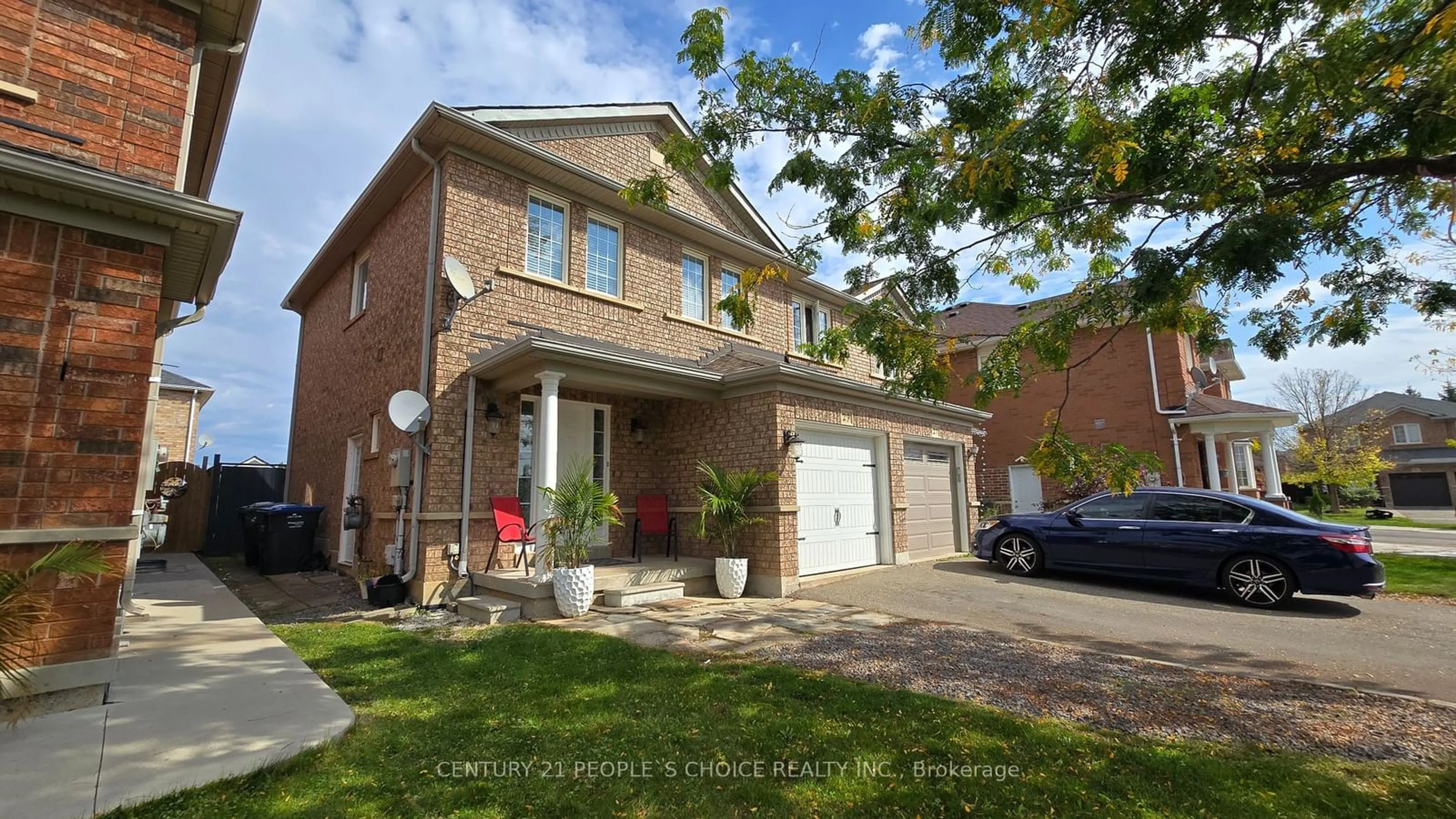 Home with brick exterior material for 29 Dunure Cres, Brampton Ontario L7A 2Y6