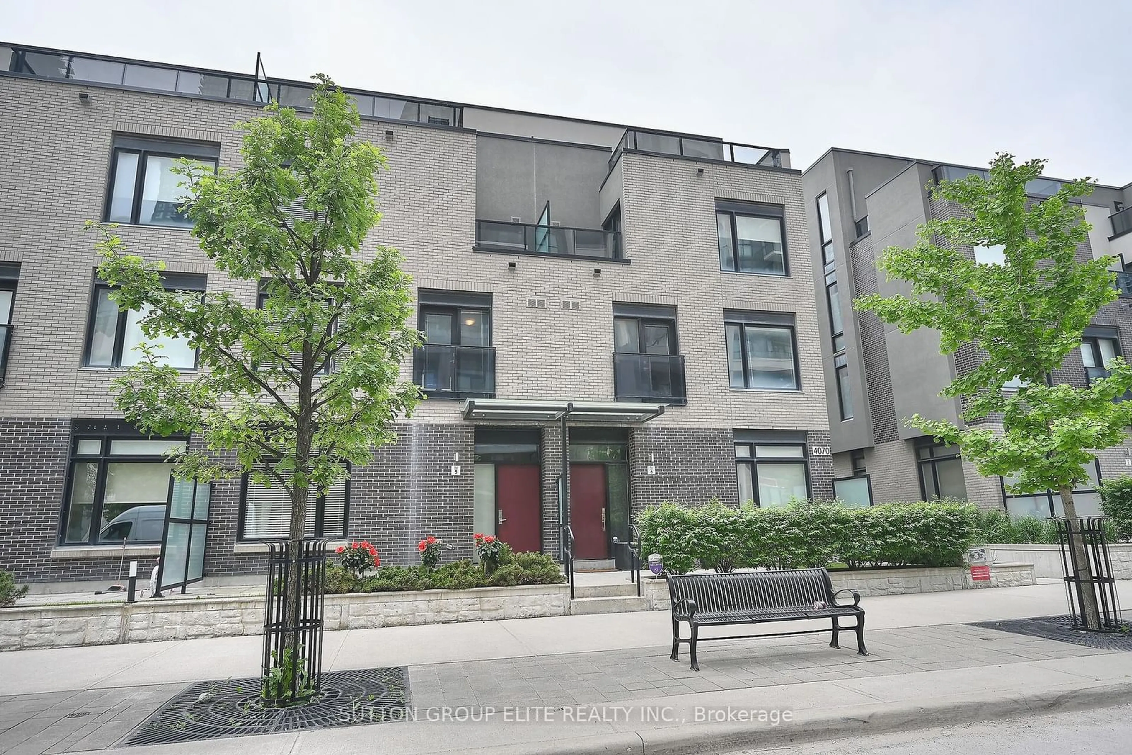 A pic from exterior of the house or condo, the street view for 4070 Parkside Village Dr #5, Mississauga Ontario L5B 0K2