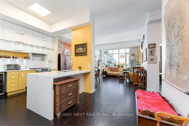 Additional property image - 437 Roncesvalles Ave Unit 503