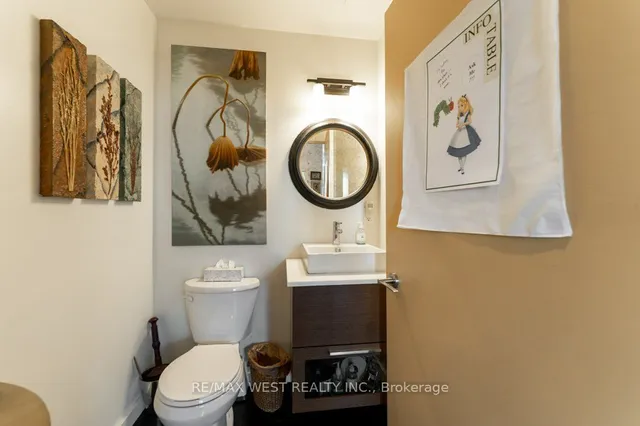 Additional property image - 437 Roncesvalles Ave Unit 503