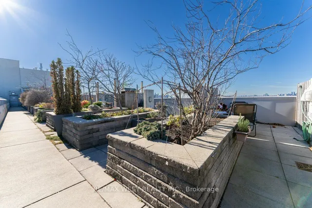 Additional property image - 437 Roncesvalles Ave Unit 503