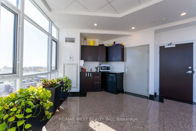 Additional property image - 437 Roncesvalles Ave Unit 503