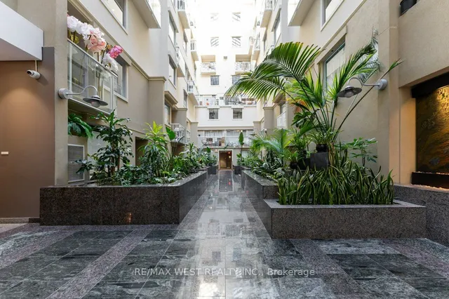 Additional property image - 437 Roncesvalles Ave Unit 503