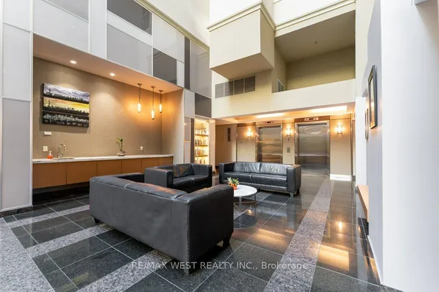 Additional property image - 437 Roncesvalles Ave Unit 503