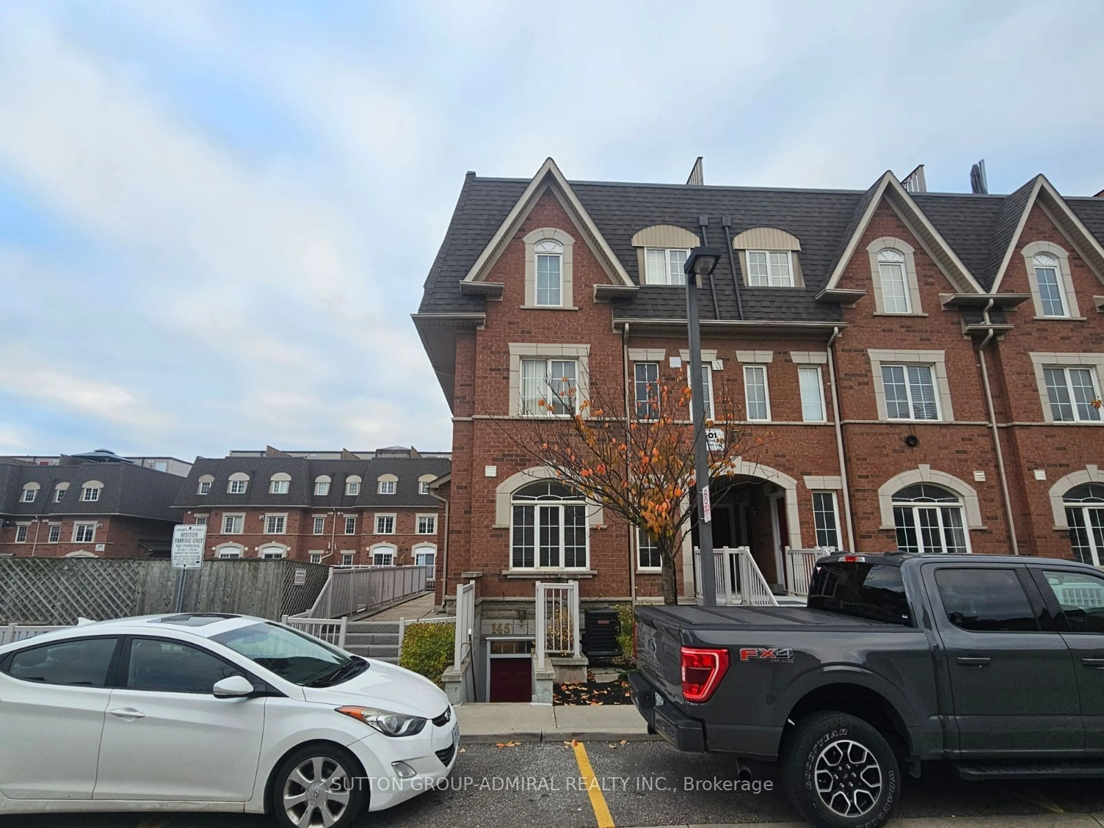 A pic from exterior of the house or condo, the street view for 601 Shoreline Dr #145, Mississauga Ontario L5B 4K1