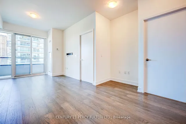 Additional property image - 30 Shorebreeze Dr Unit 2514