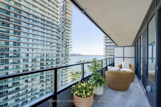 Additional property image - 30 Shorebreeze Dr Unit 2514