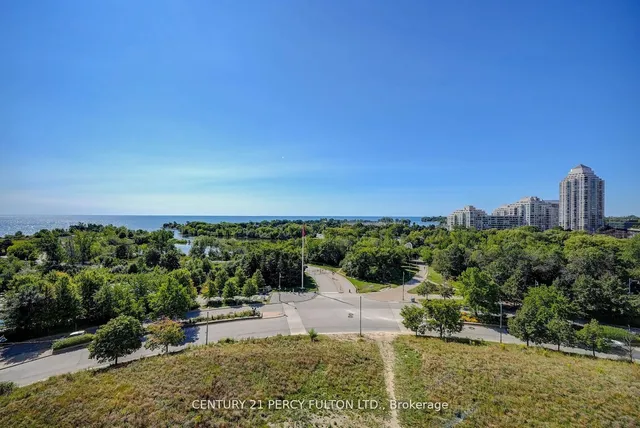 Additional property image - 30 Shorebreeze Dr Unit 2514