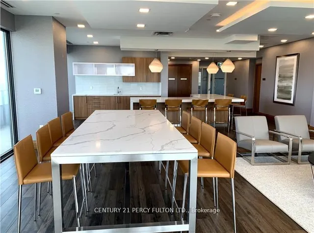 Additional property image - 30 Shorebreeze Dr Unit 2514