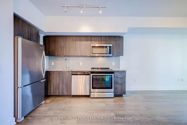Additional property image - 30 Shorebreeze Dr Unit 2514