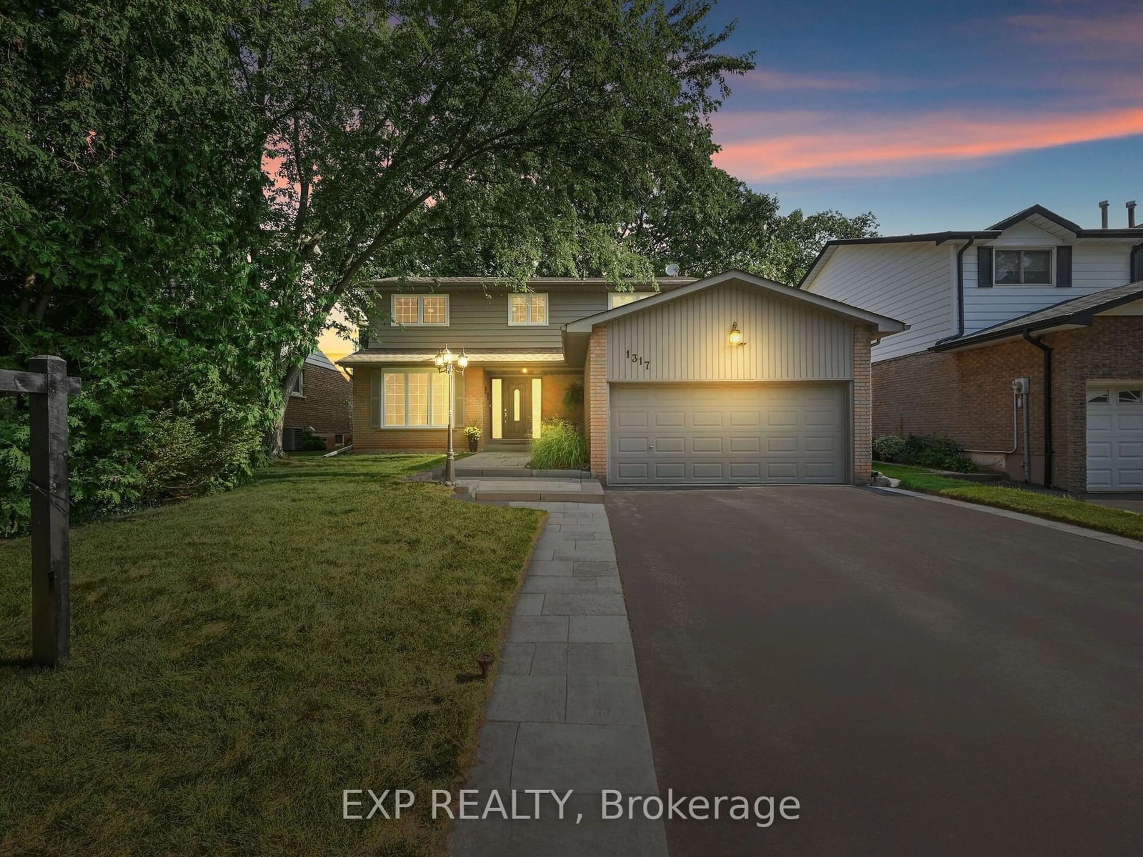 Frontside or backside of a home, the street view for 1317 White Oaks Blvd, Oakville Ontario L6H 2N7