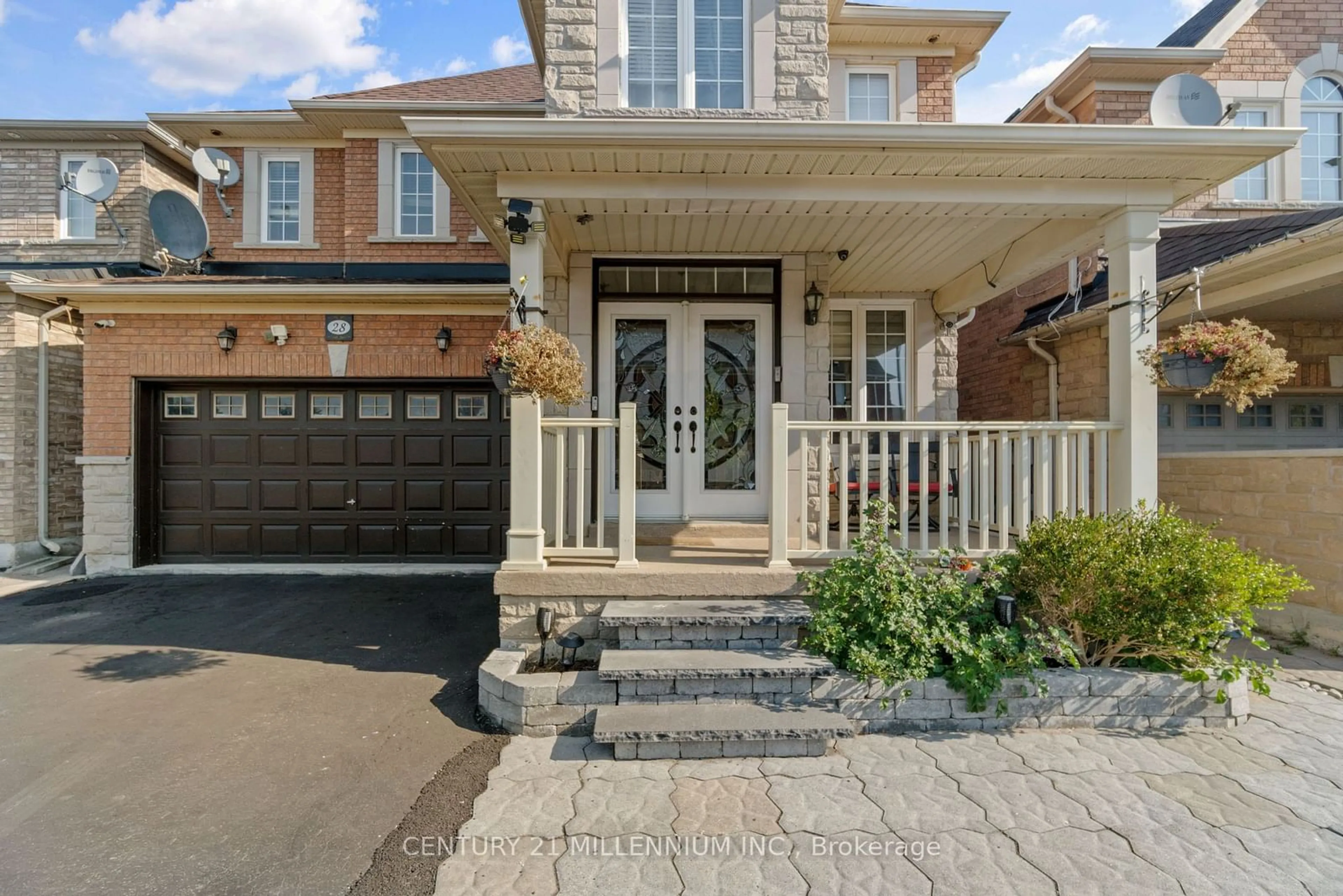 Home with brick exterior material for 28 Powell Dr, Brampton Ontario L6R 0L1