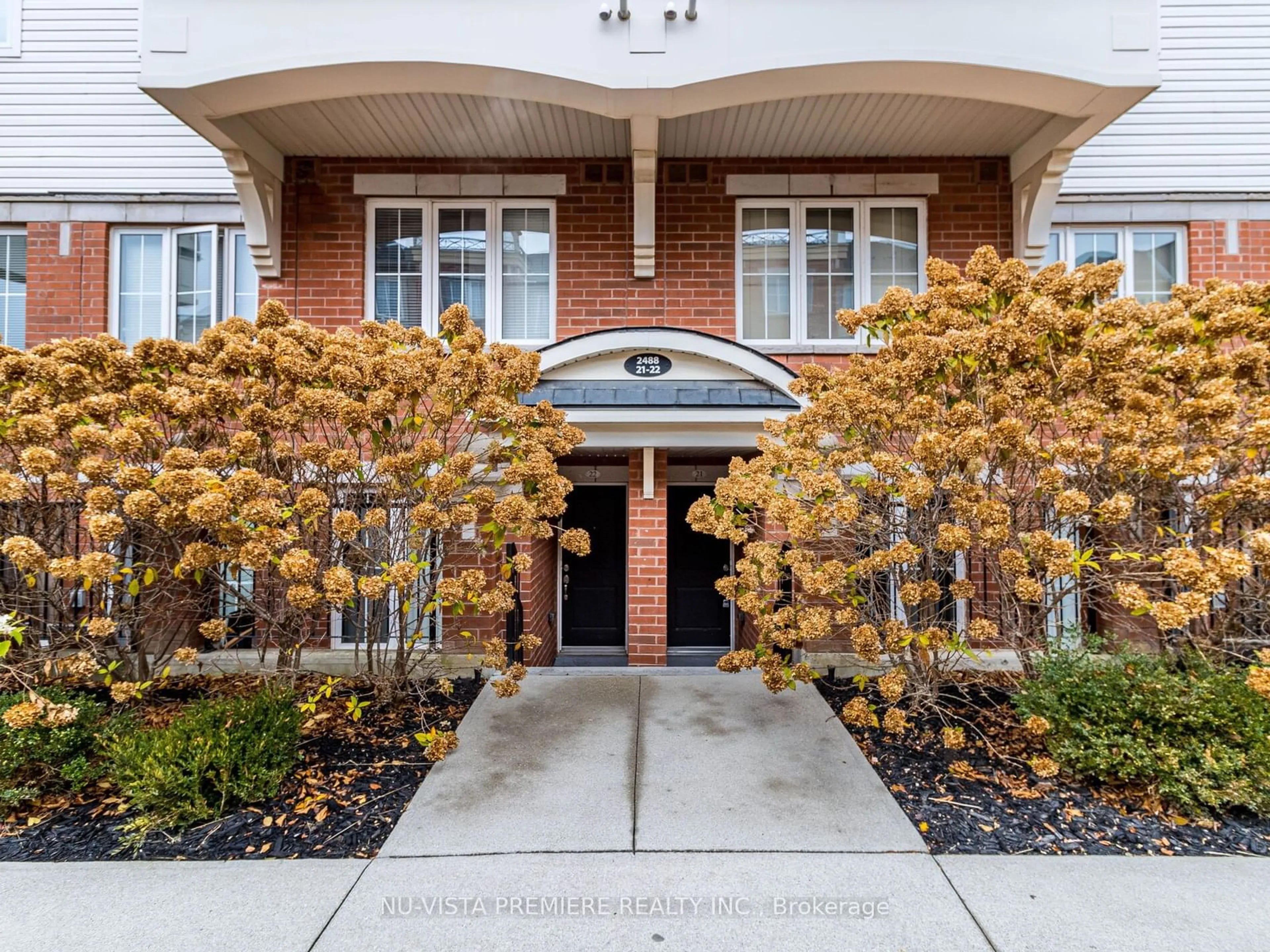 Indoor entryway for 2488 Post Rd #22, Oakville Ontario L6H 0K1