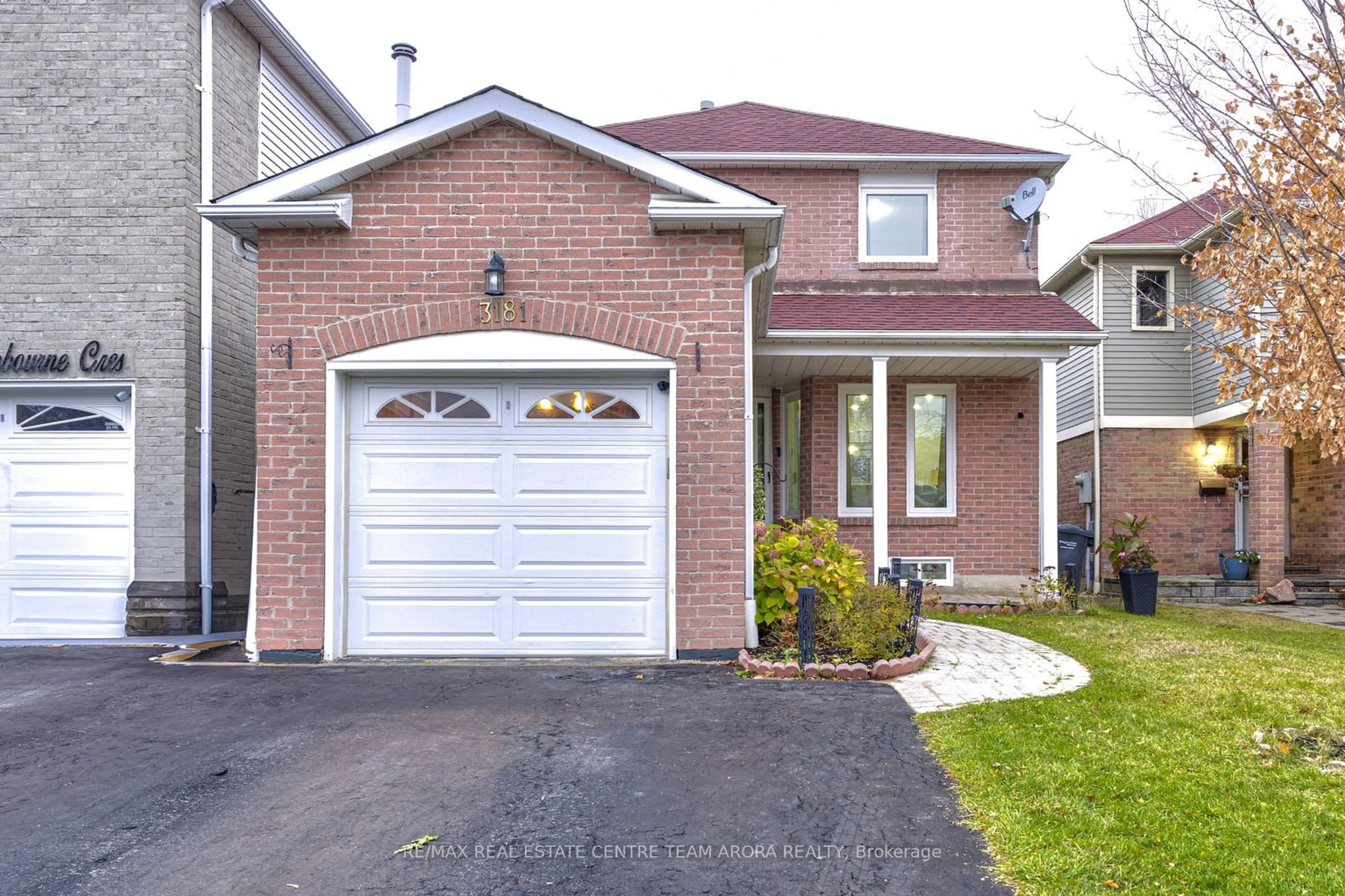 Home with brick exterior material for 3181 Cambourne Cres, Mississauga Ontario L5N 5G2