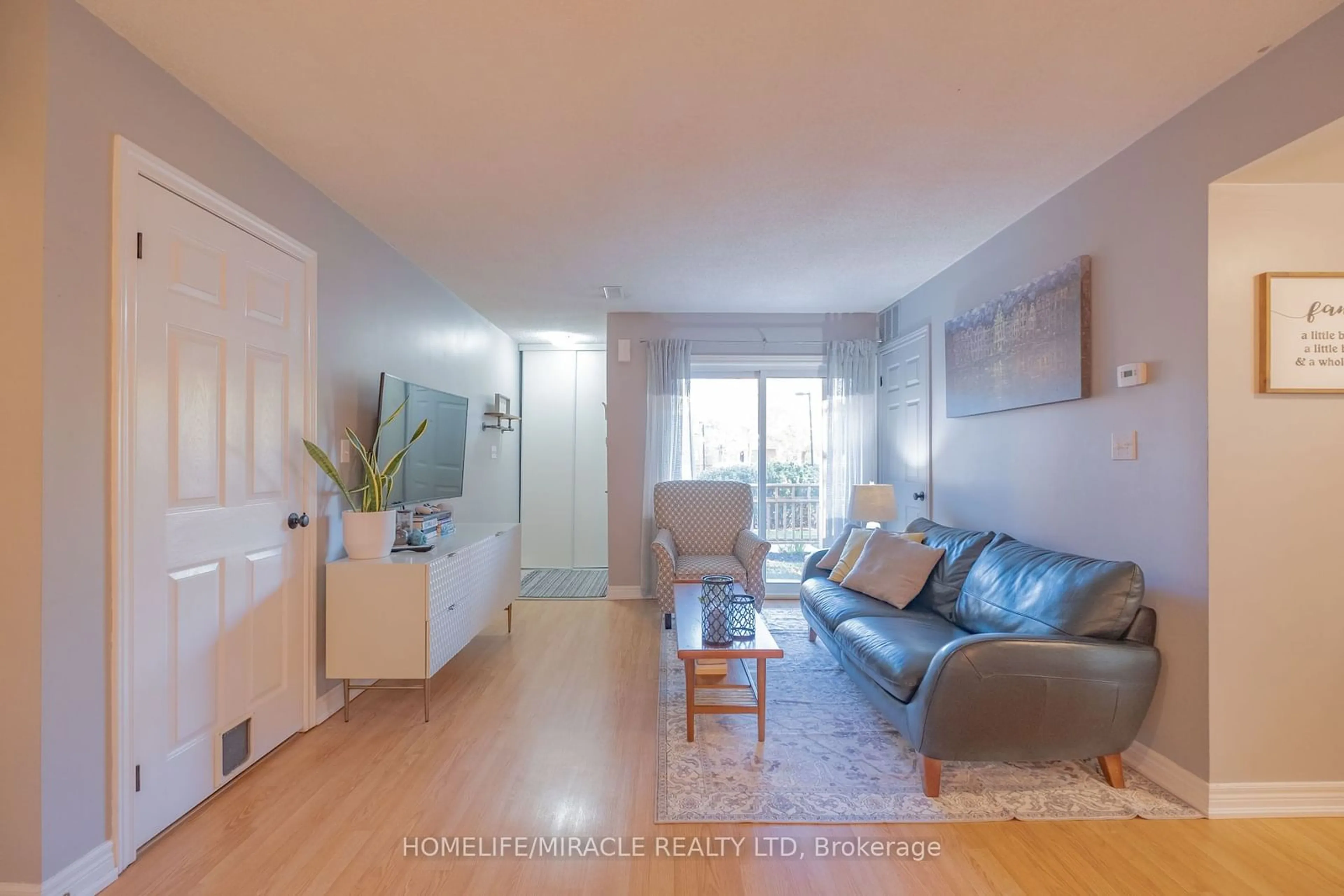 Living room, wood floors for 4140 Foxwood Dr #404, Burlington Ontario L7M 4R4