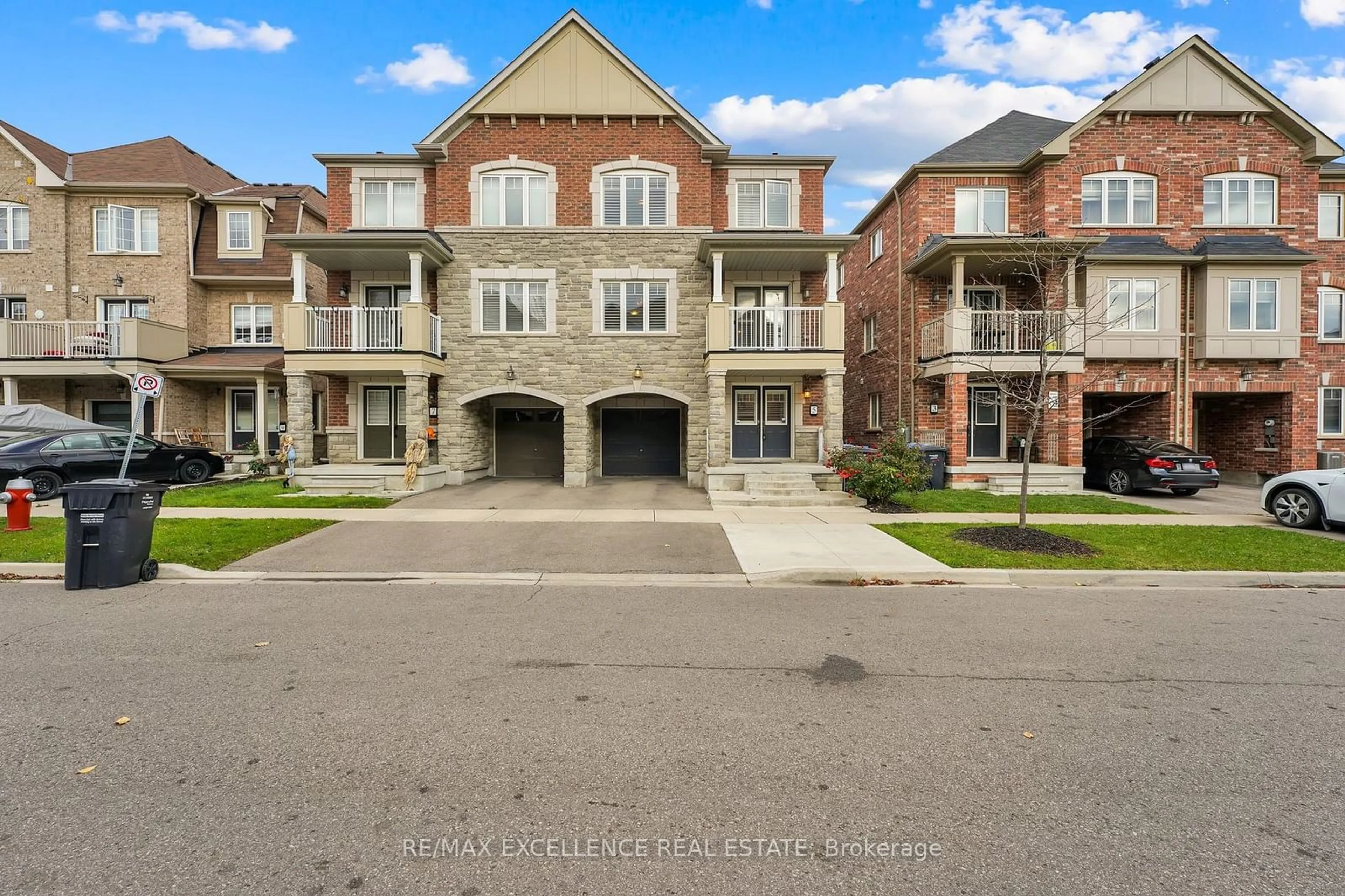 A pic from exterior of the house or condo, the street view for 5 Francesco St, Brampton Ontario L7A 4N7