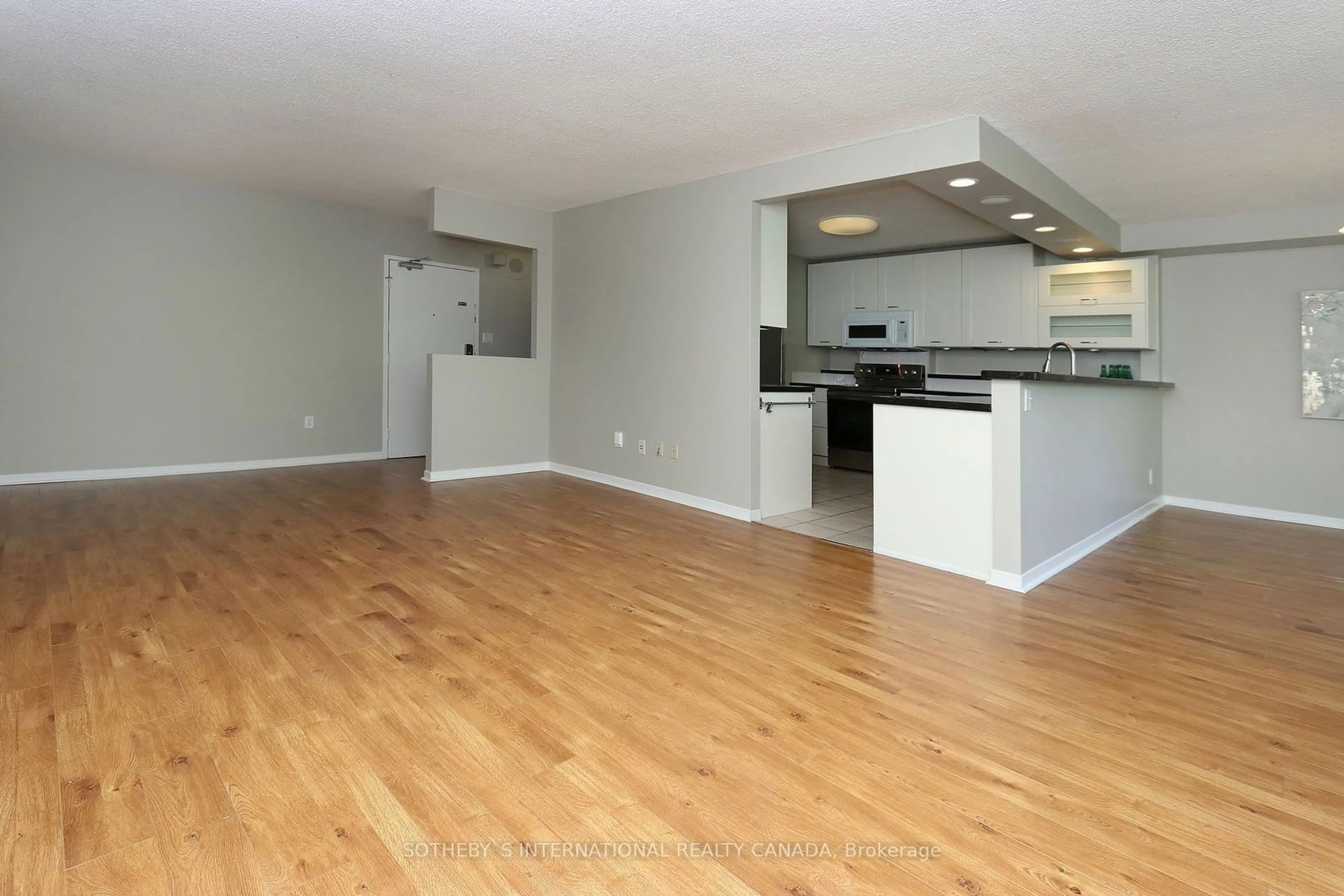 A pic of a room, wood floors for 66 High St #304, Mississauga Ontario L5G 1K2