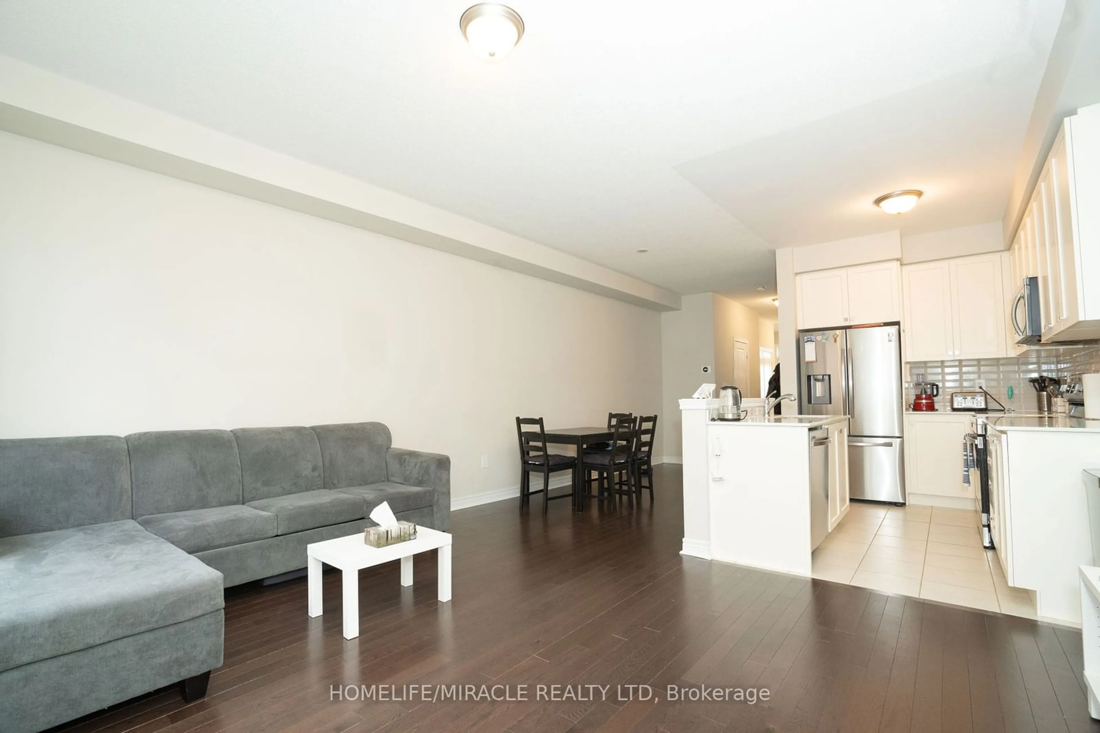 Other indoor space, wood floors for 83 Finegan Circ, Brampton Ontario L7A 0B7